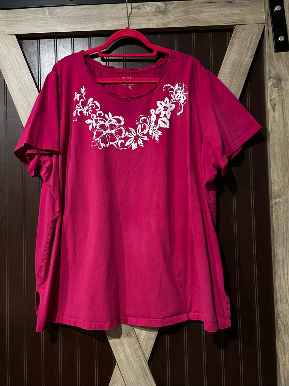 White Stag Bright Pink Short Sleeve Tee with White Floral Neckline
